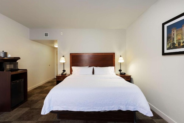 Hampton Inn & Suites Baton Rouge - I-10 East image 30